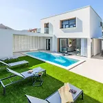 Light Star Ii Villa