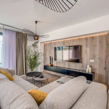 Light Star Ii Villa *