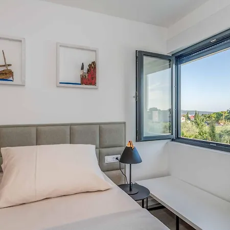 Villa Light Star Ii Kastela