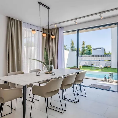 וילה Light Star Ii *