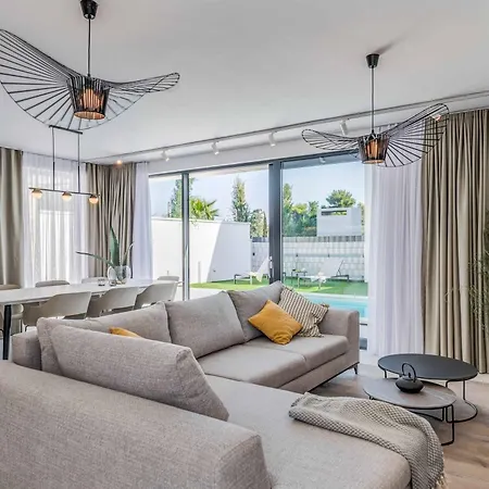 Light Star Ii וילה Kaštela