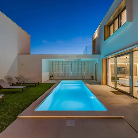 Light Star Ii וילה Kaštela