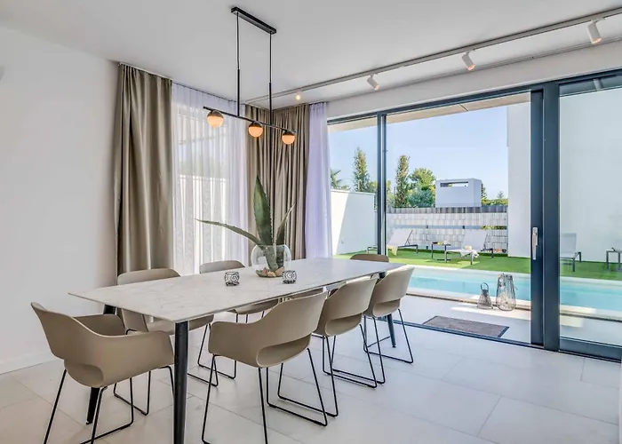 Villa Light Star Ii *