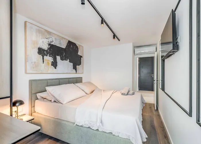 Light Star Ii Kaštela