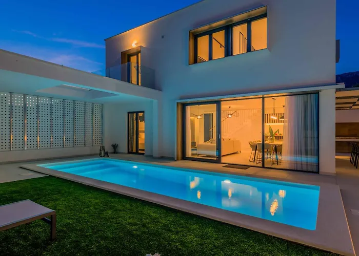 Light Star Ii Villa Kaštela